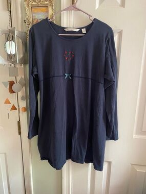 VTG Victoria’s Secret Country Navy Blue Embroidered Rose Heart Night Gown Sz L